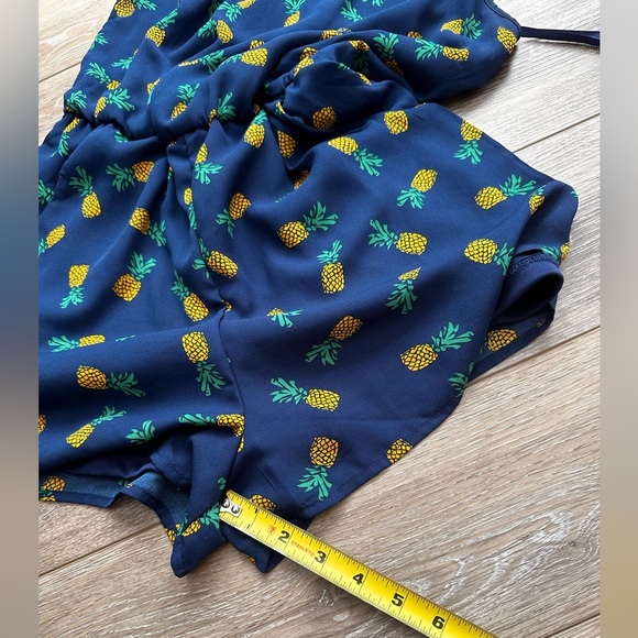 🛍️A S U Wish cuts romper shorts with excellent condition. - Picture 10 of 10